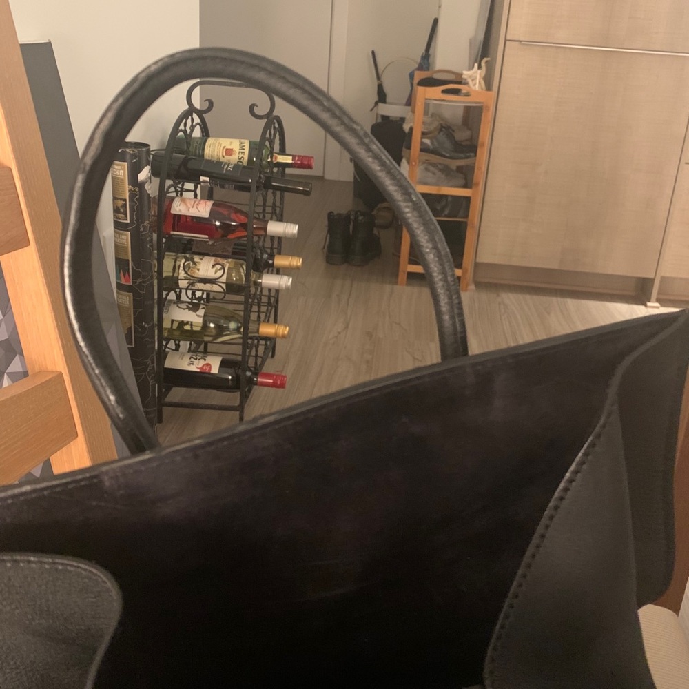 Celine Handbag - Picture 2 of 3